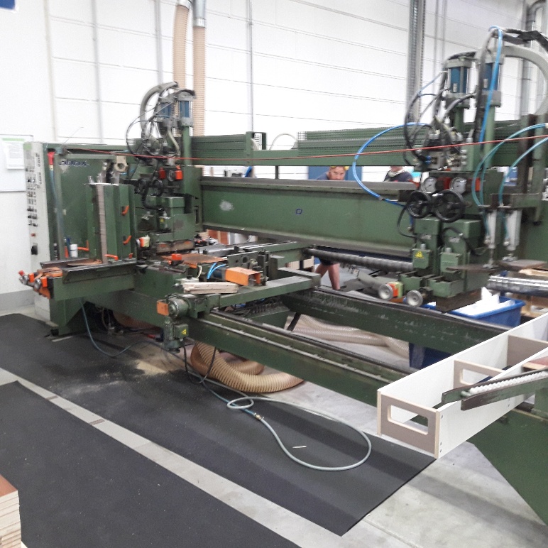 KOCH machine ID 131 / img  0